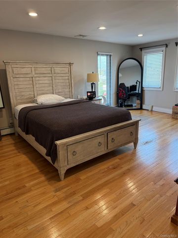 82 Division Avenue, Massapequa, NY 11758