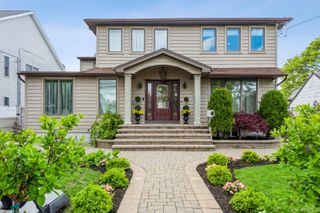82 Division Avenue, Massapequa, NY 11758