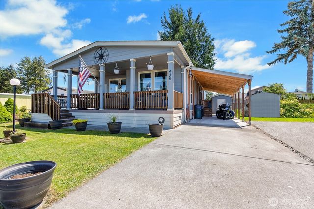 936 Mountain Villa Drive, Enumclaw, WA 98022