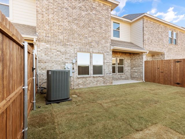 1105 Noble Flair Place, Granbury, TX 76049