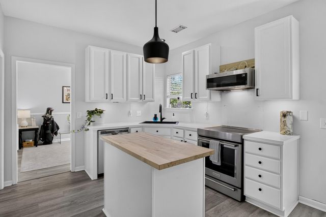 239 Lytham Court, Charleston, SC 29414