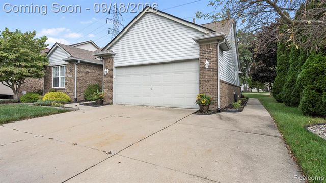 24660 Christina Drive, Brownstown, MI 48134
