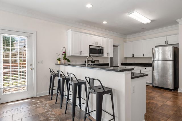 2240 Westwood Dr, N, Murfreesboro, TN 37130