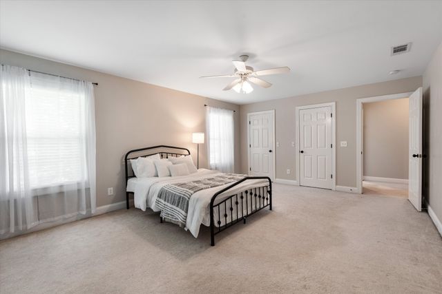 2240 Westwood Dr, N, Murfreesboro, TN 37130