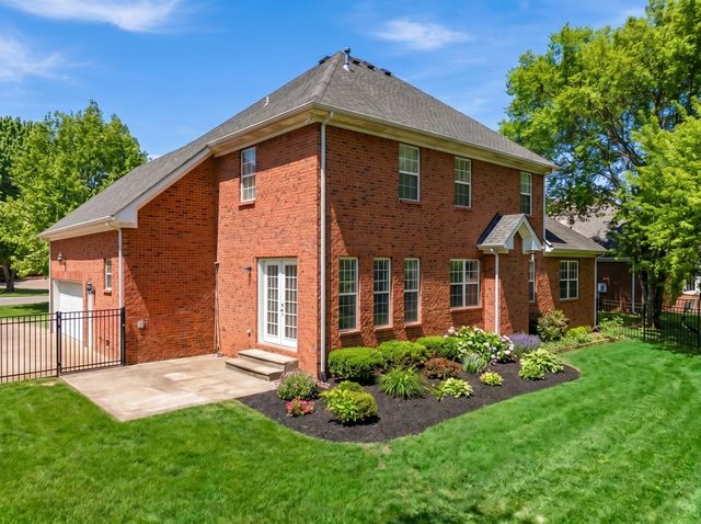 2240 Westwood Dr, N, Murfreesboro, TN 37130