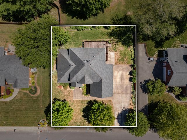 2240 Westwood Dr, N, Murfreesboro, TN 37130