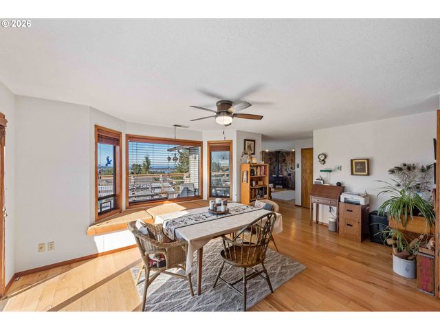 770 PREFONTAINE Dr, Coos Bay, OR 97420