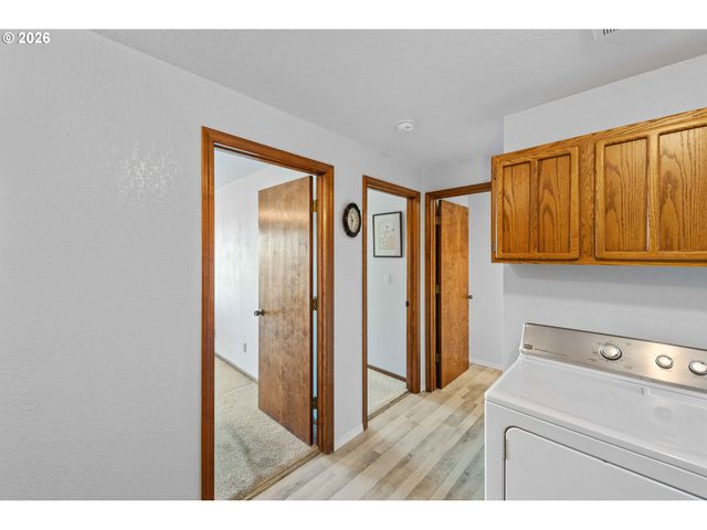 770 PREFONTAINE Dr, Coos Bay, OR 97420