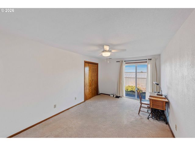 770 PREFONTAINE Dr, Coos Bay, OR 97420