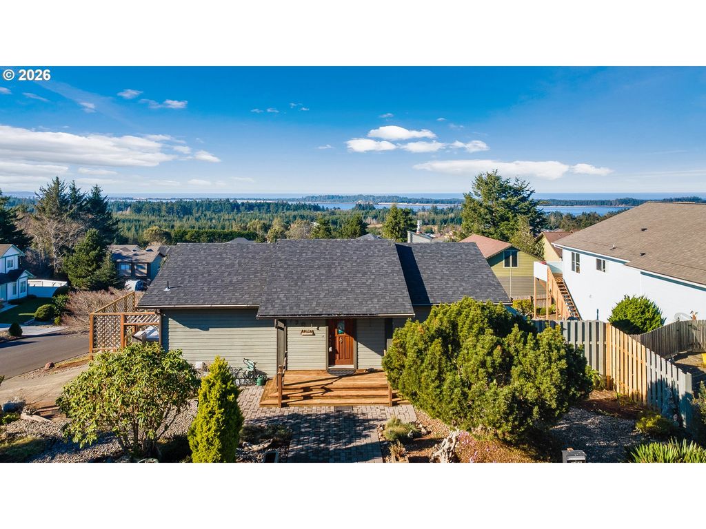 770 PREFONTAINE Dr, Coos Bay, OR 97420