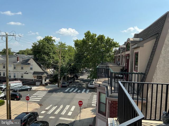 2440 S 19TH ST, Philadelphia, PA 19145