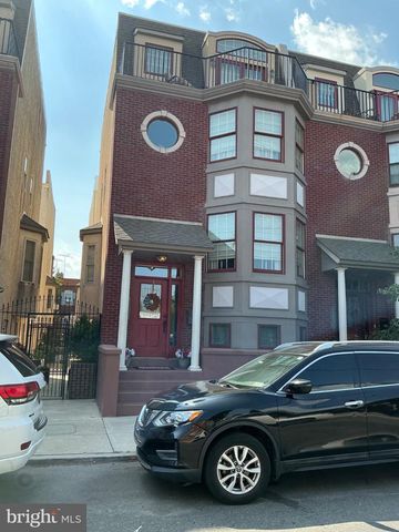 2440 S 19TH ST, Philadelphia, PA 19145