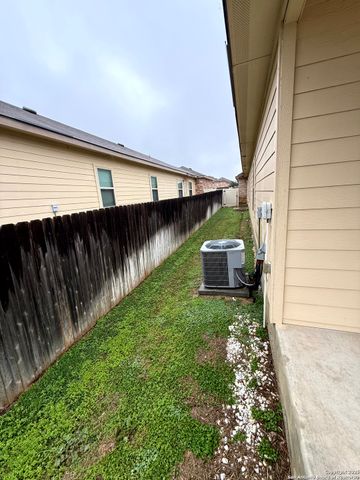 228 Ragsdale, New Braunfels, TX 78130