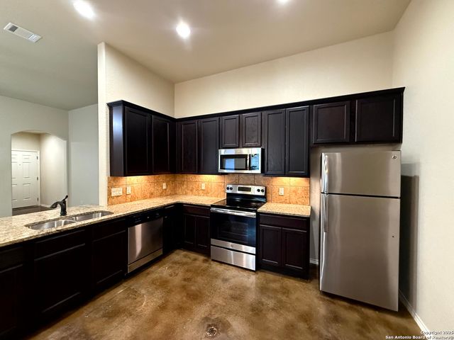 228 Ragsdale, New Braunfels, TX 78130