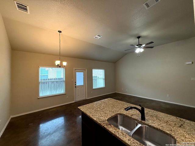 228 Ragsdale, New Braunfels, TX 78130