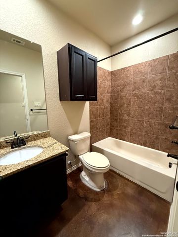 228 Ragsdale, New Braunfels, TX 78130