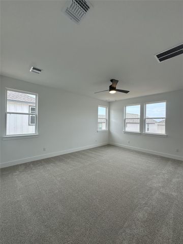 138 Kislingbury LN, Kyle, TX 78640