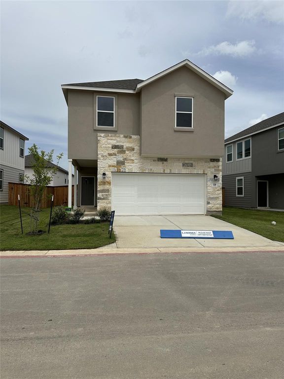 138 Kislingbury LN, Kyle, TX 78640