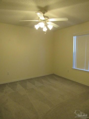 2018 Marquesas Ln, Pensacola, FL 32506