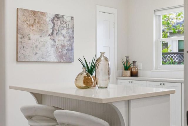 221 Hudson Street, Redwood City, CA 94062