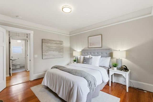 221 Hudson Street, Redwood City, CA 94062