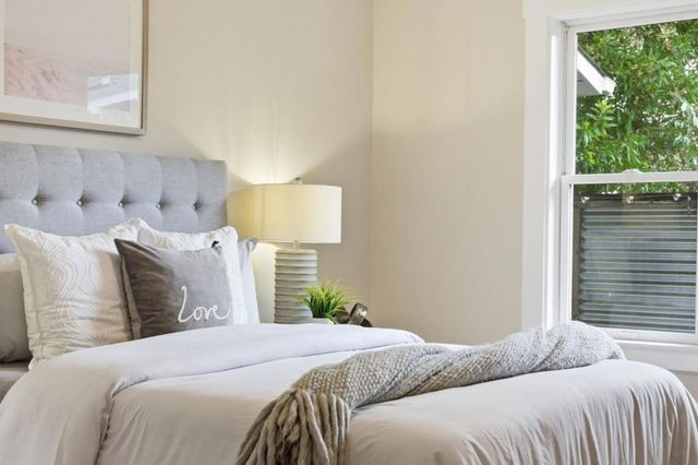 221 Hudson Street, Redwood City, CA 94062