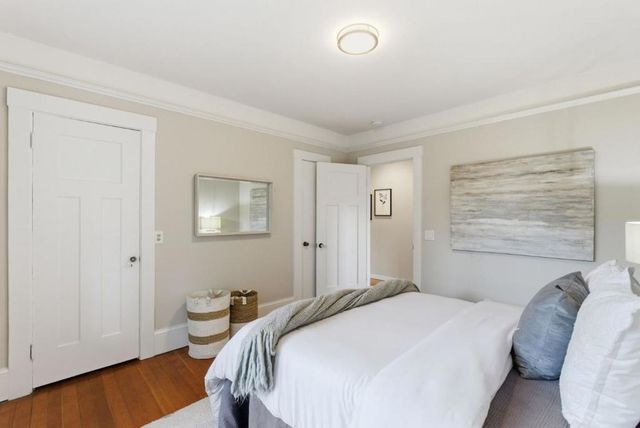 221 Hudson Street, Redwood City, CA 94062