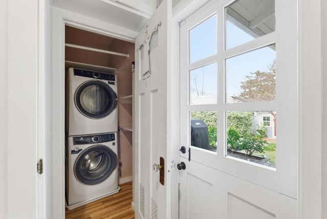 221 Hudson Street, Redwood City, CA 94062