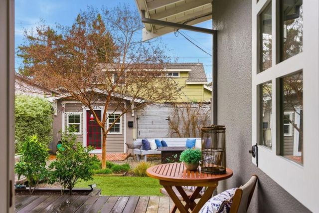 221 Hudson Street, Redwood City, CA 94062