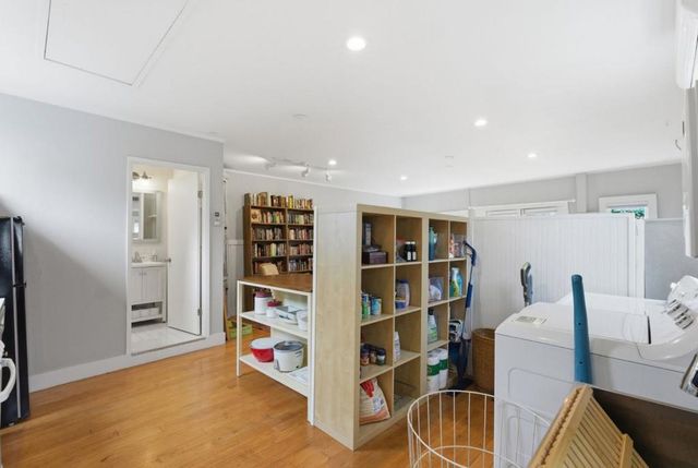 221 Hudson Street, Redwood City, CA 94062