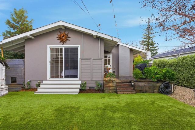 221 Hudson Street, Redwood City, CA 94062