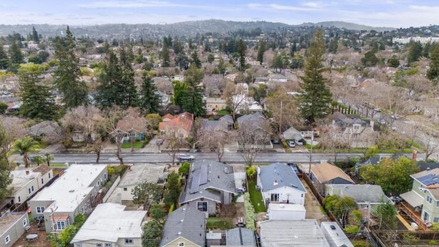 221 Hudson Street, Redwood City, CA 94062