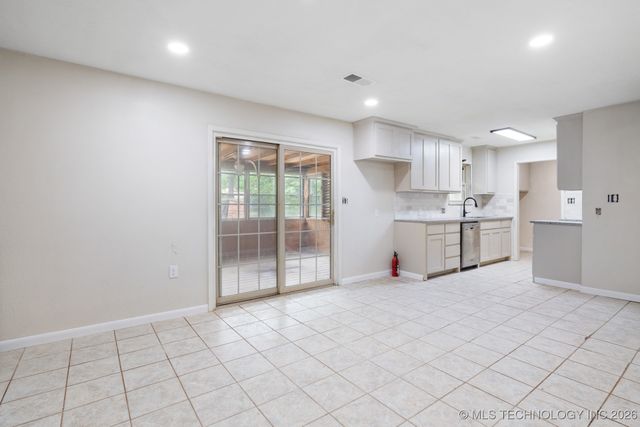 83 Oak Street, Durant, OK 74701