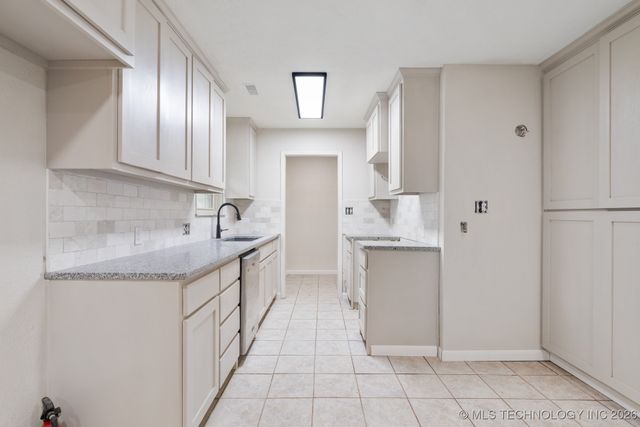 83 Oak Street, Durant, OK 74701