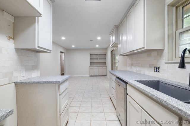 83 Oak Street, Durant, OK 74701