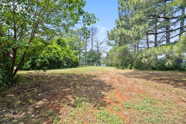 83 Oak Street, Durant, OK 74701