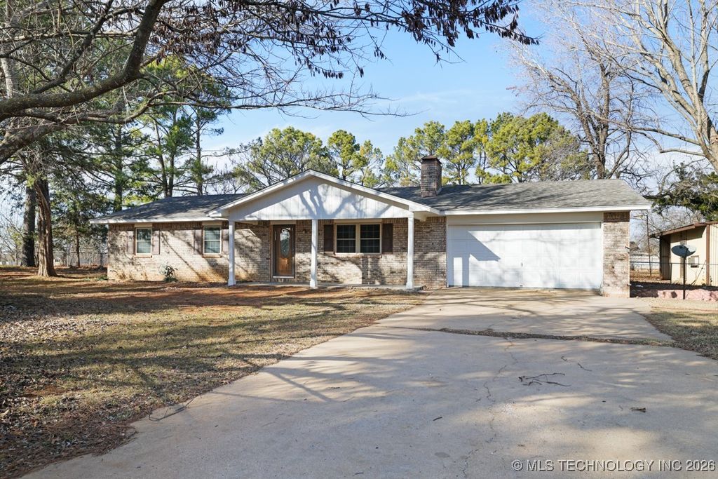 83 Oak Street, Durant, OK 74701