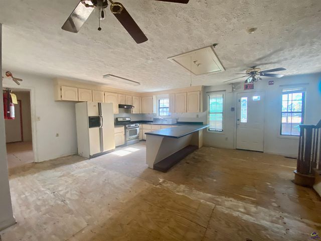 65 Mathews Street, Fort Valley, GA 31030