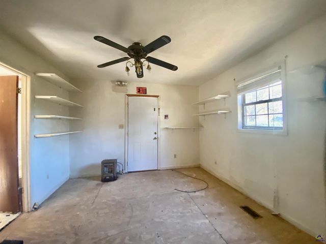 65 Mathews Street, Fort Valley, GA 31030