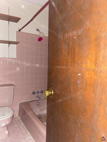 65 Mathews Street, Fort Valley, GA 31030