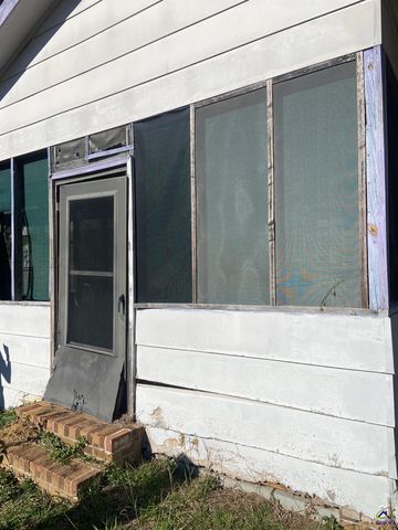 65 Mathews Street, Fort Valley, GA 31030