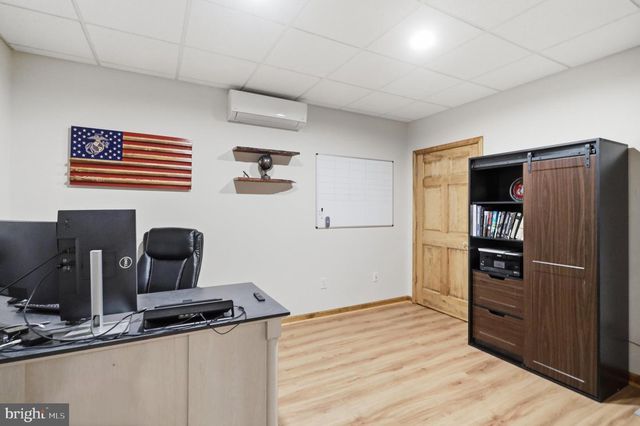 370 HEMLOCK CT, Paw Paw, WV 25434
