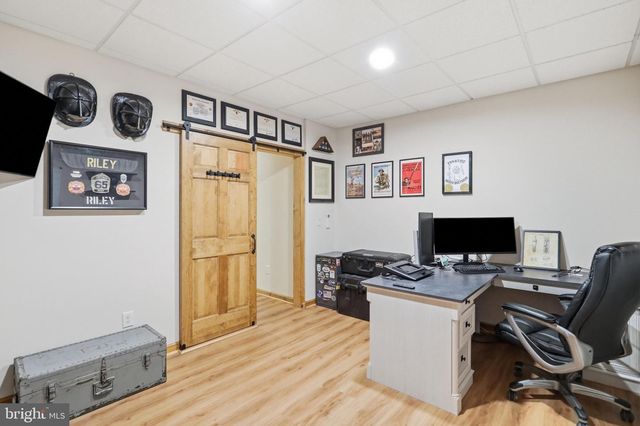 370 HEMLOCK CT, Paw Paw, WV 25434