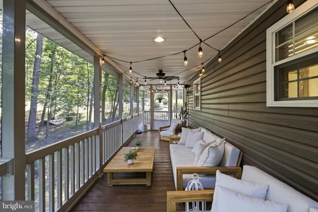 370 HEMLOCK CT, Paw Paw, WV 25434