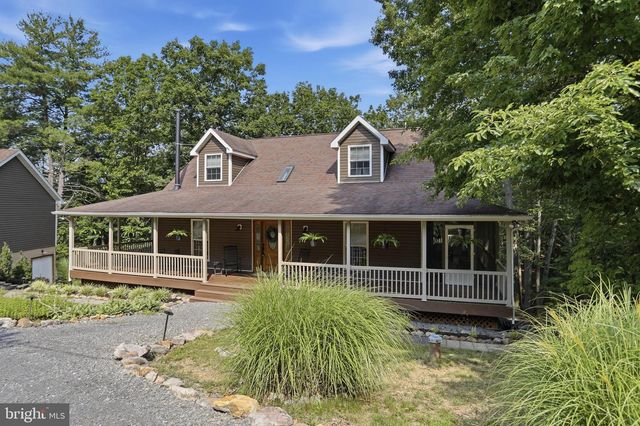 370 HEMLOCK CT, Paw Paw, WV 25434