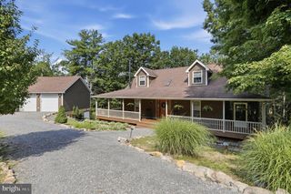 370 HEMLOCK CT, Paw Paw, WV 25434