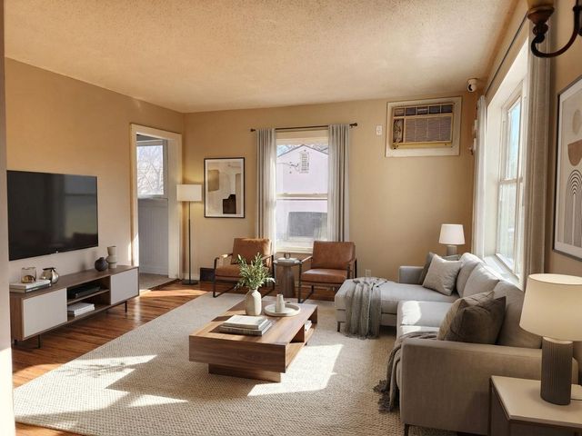 1544 Duluth Street, Saint Paul, MN 55106