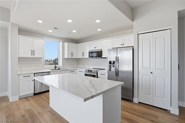 8255 Las Vegas Boulevard 201, Las Vegas, NV 89123