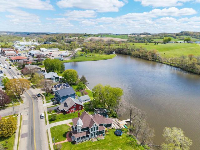 560 Water Avenue, Hillsboro, WI 54364