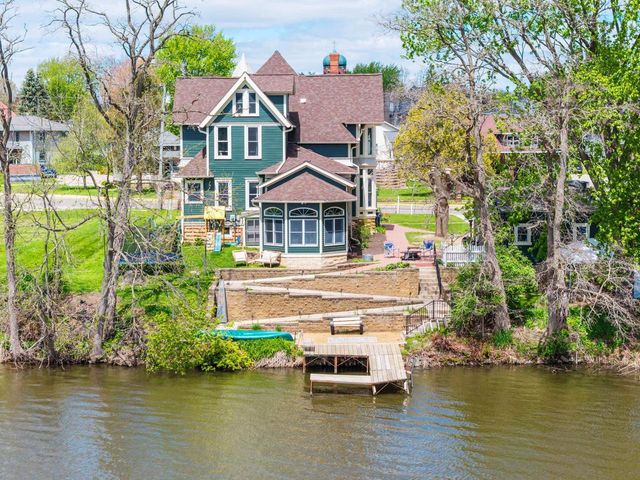 560 Water Avenue, Hillsboro, WI 54364